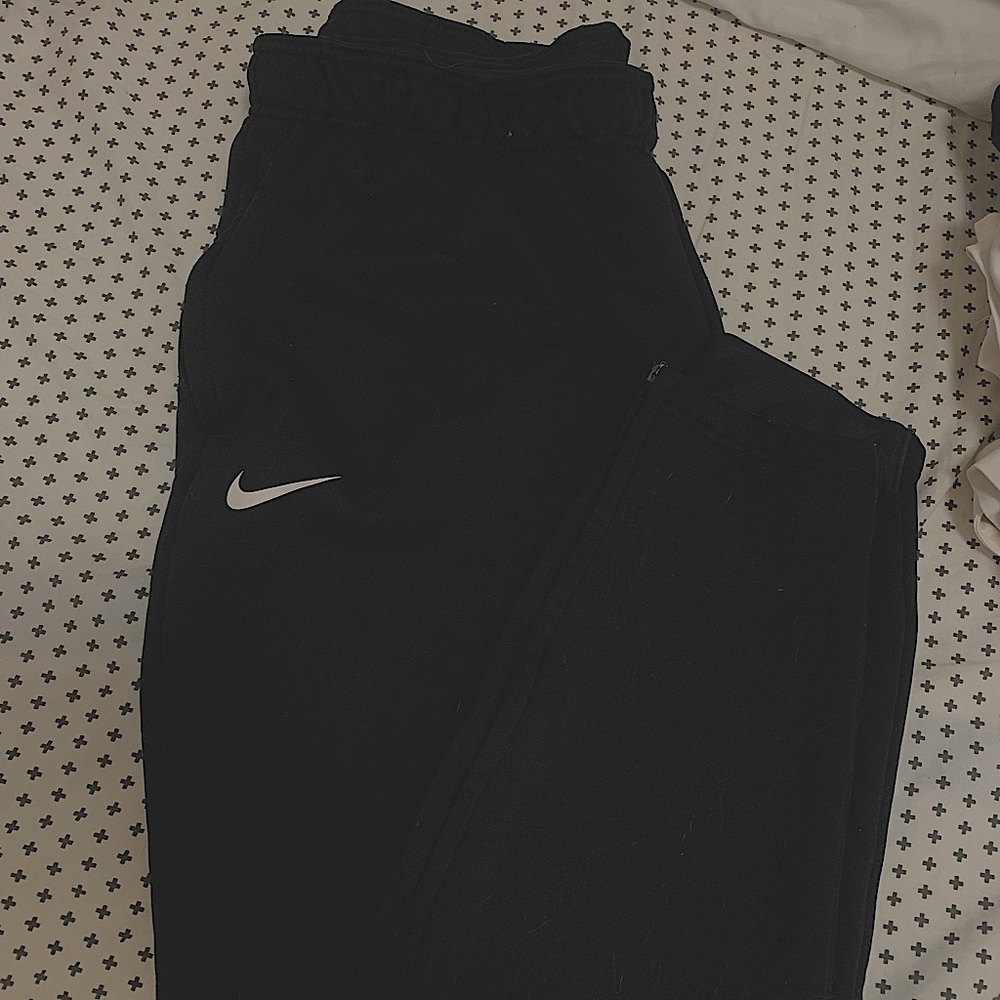 Nike sweatpants in black